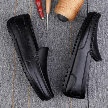 חדש אמיתי עור לגברים נעליים מזדמנים יוקרה מותג Mens נעלי מוקסינים לנשימה להחליק על שחור נהיגה נעלי גודל פלוס 38-44 התמונה