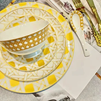 נורדי כלי שולחן קרמיקה, צלחת מצוירת ביד אמנות יצירתית צלחות להגדיר מטען צלחות עבור החתונה צלחת פסטה עם הקערה. התמונה