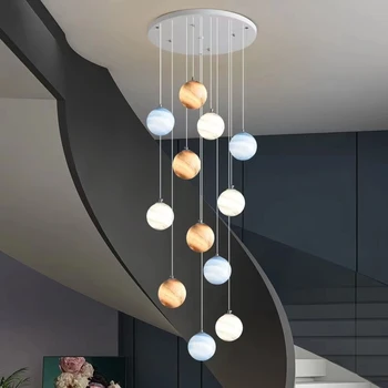 יצירתי ארוך תליון מנורות וילה מודרנית מינימליסטי דופלקס המסתובבת מדרגות נברשות לסלון תאורה תלויות על התקרה התמונה