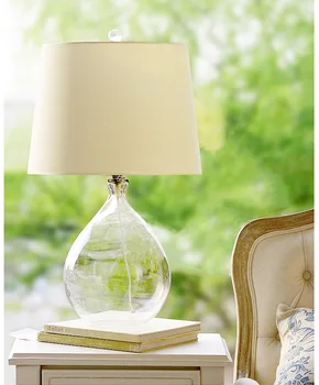 בסגנון אירופאי כפרי יצירתי ואופנתי זכוכית, מנורת שולחן לחדר השינה ליד המיטה בסלון בסגנון אמריקאי כפרי חמים האירופי דיר התמונה